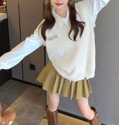 Fashionable Cartoon Knitted Vest Set with Long Sleeve Shirt