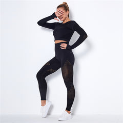 Seamless Knitted Two-Piece Dry Fit Yoga Set