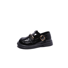 Spring and Autumn Girls' Leather Moccasins with Metal Decor