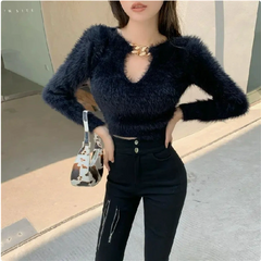 Black Short Knit Sweater with Chain Detail for Women