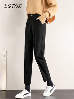 Elegant and Versatile Women's Suit Pants for Comfort