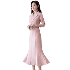Stylish V-Neck Midi Dress with Trendy Color Block Design