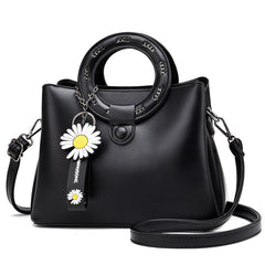 Fashionable Round Ring Handbag for Women (Fall 2020)