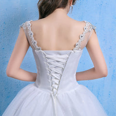Luxury Spark Wedding Dress with Lace Appliques and Rhinestones