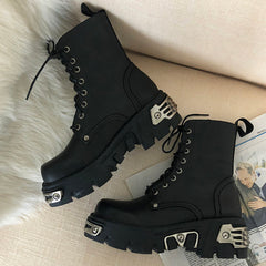 Chunky Sole Motorcycle Boots with Vintage Lace-Up Design