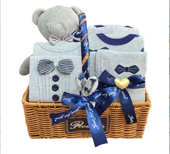 Newborn Baby Clothing Set Gift Box (One Set)