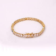 Versatile Diamond Zircon Bracelet Design