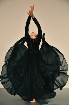 Elegant Classical Dance Costume with Half-Length Skirt