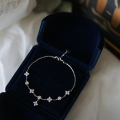 Gold-plated Exquisite Four-leaf Clover Bracelet